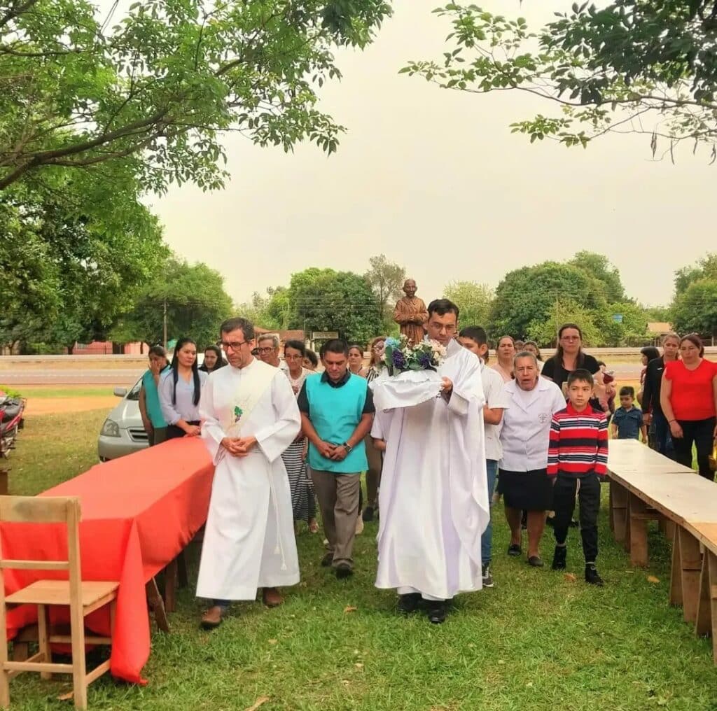 Celebración en Ocampos, Paraguay